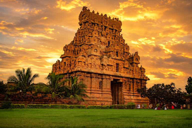 Tanjore Brahadeswara Temple Architecture